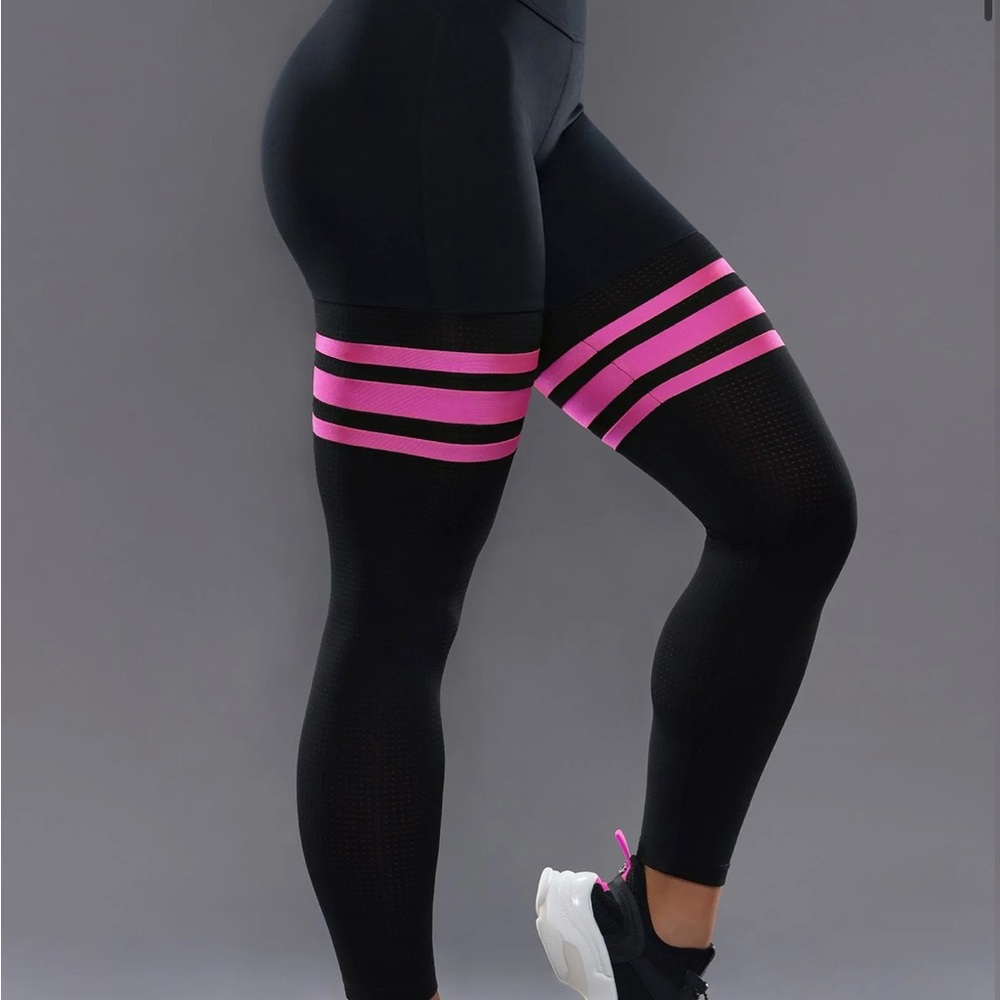 Bombshell sports wear leggings